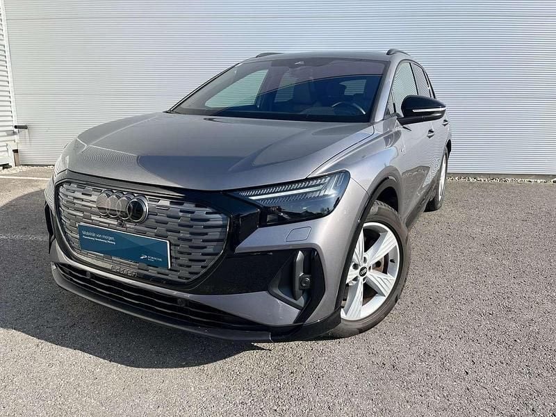 Grau Gebraucht 2022 Audi Q4 e-tron Ambiente SUV | € 39.900 (Fairer Preis) - Bild 1/4