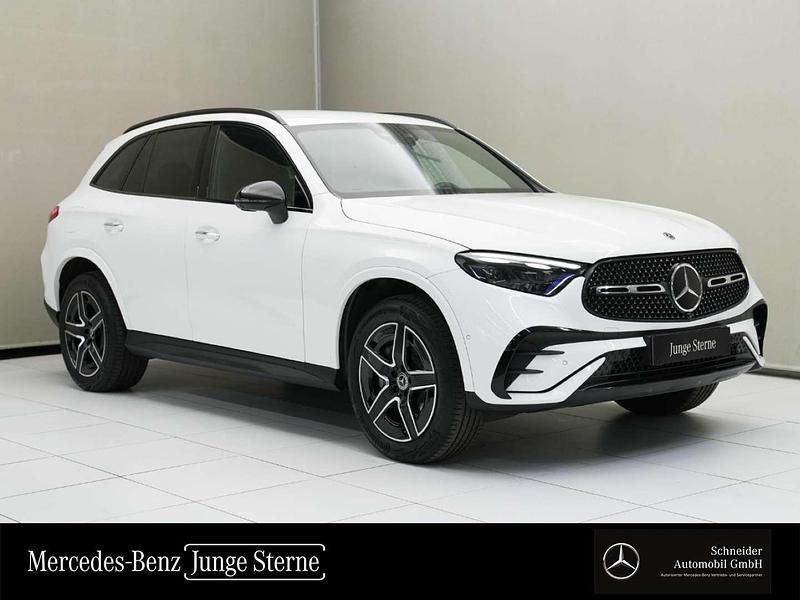 Weiß Gebraucht 2023 Mercedes GLC300e Night SUV | € 69.900 (Teuer) - Bild 1/3
