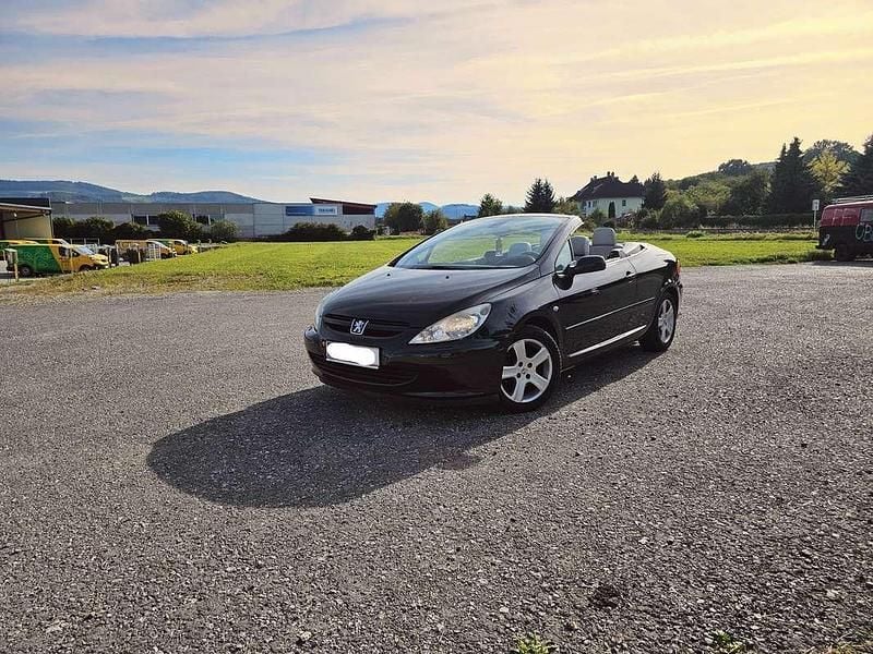 Gebraucht Peugeot 307 CC 109 PS (80 kW) 2005 Schwarz Cabrio