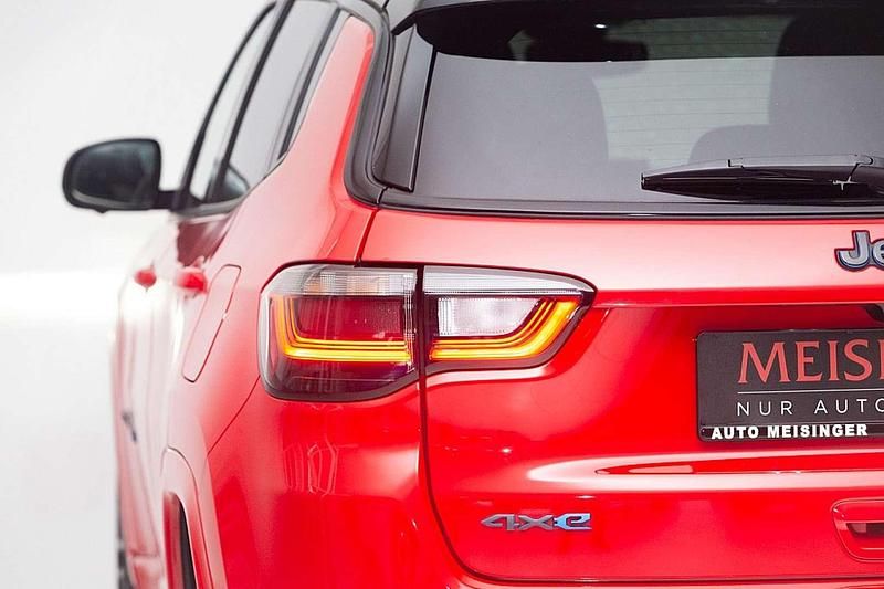 Gebraucht Jeep Compass 180 PS (132 kW) 2023 Rot SUV