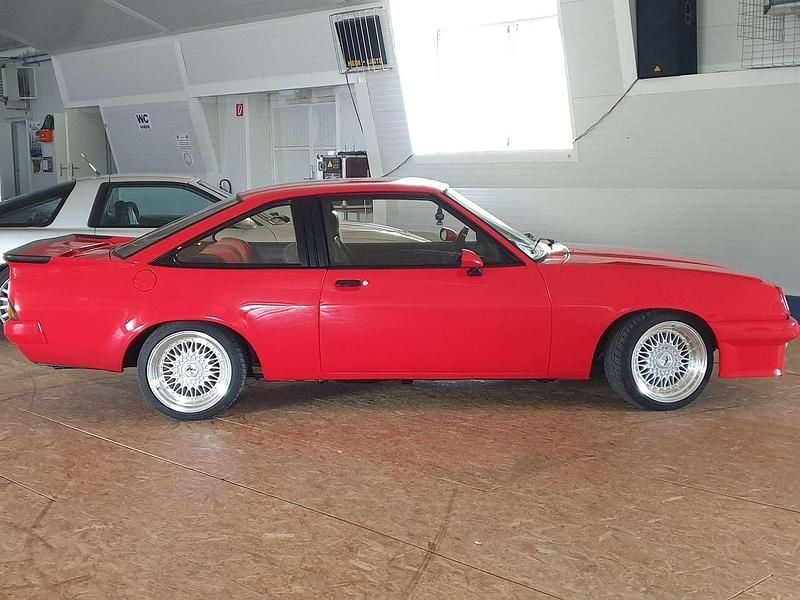 Blau Gebraucht 1980 Opel Manta Coupé | € 18.000 - Bild 1/4