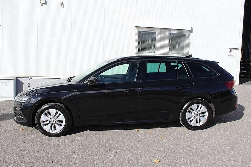 Gebraucht Skoda Octavia Ambition 150 PS (110 kW) 2022 Schwarz Kombi