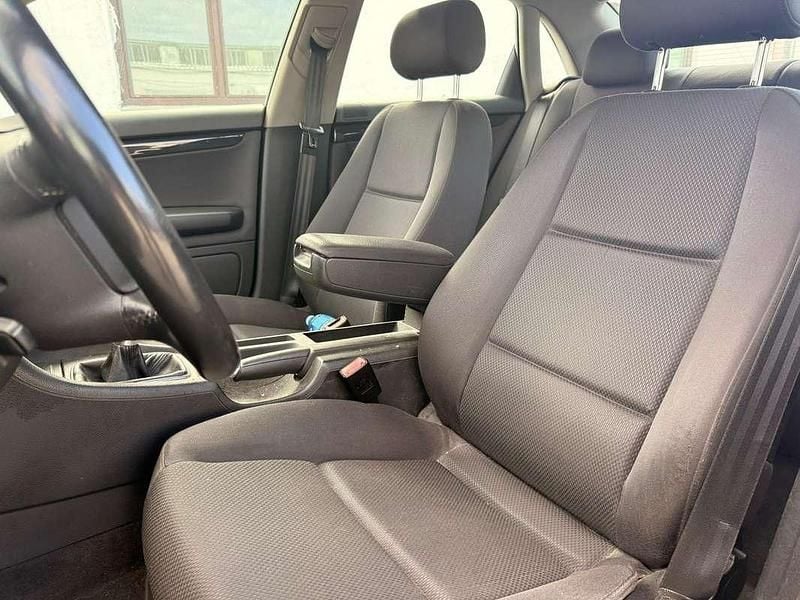 Gebraucht Audi A4 101 PS (74 kW) 2003 Blau Limousine