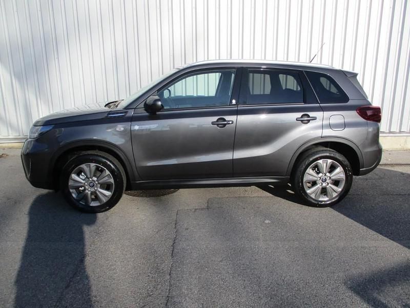 Neu Suzuki Vitara 109 PS (80 kW) 2025 Limousine