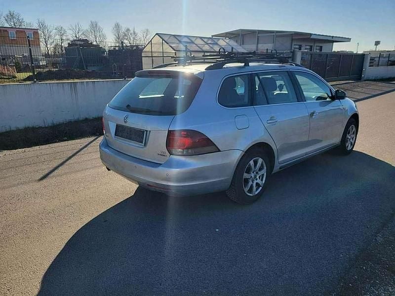 Gebraucht VW Golf VI Trendline 105 PS (77 kW) 2010 Kleinwagen