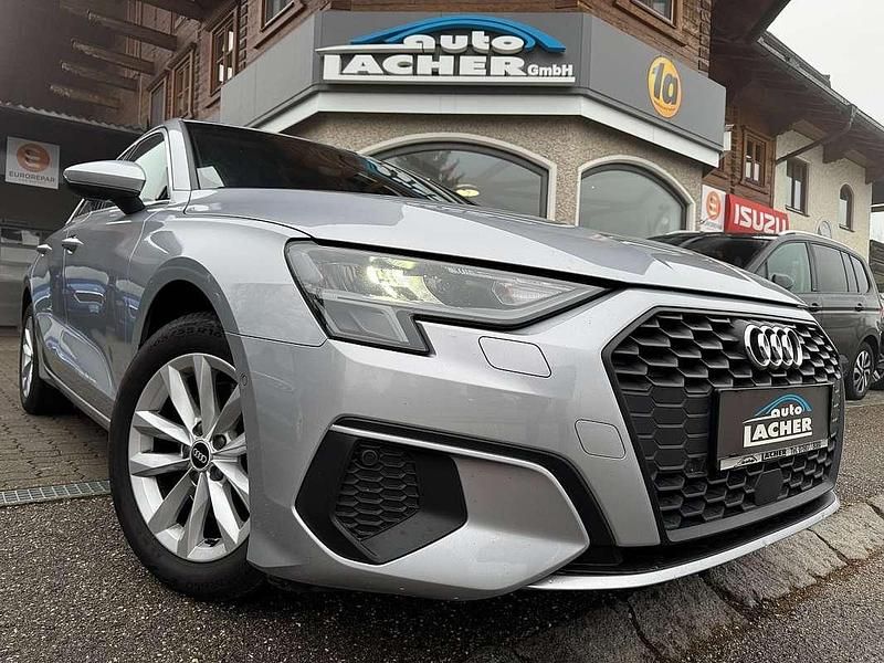 Gebraucht Audi A3 Design 116 PS (85 kW) 2021 Silber Limousine