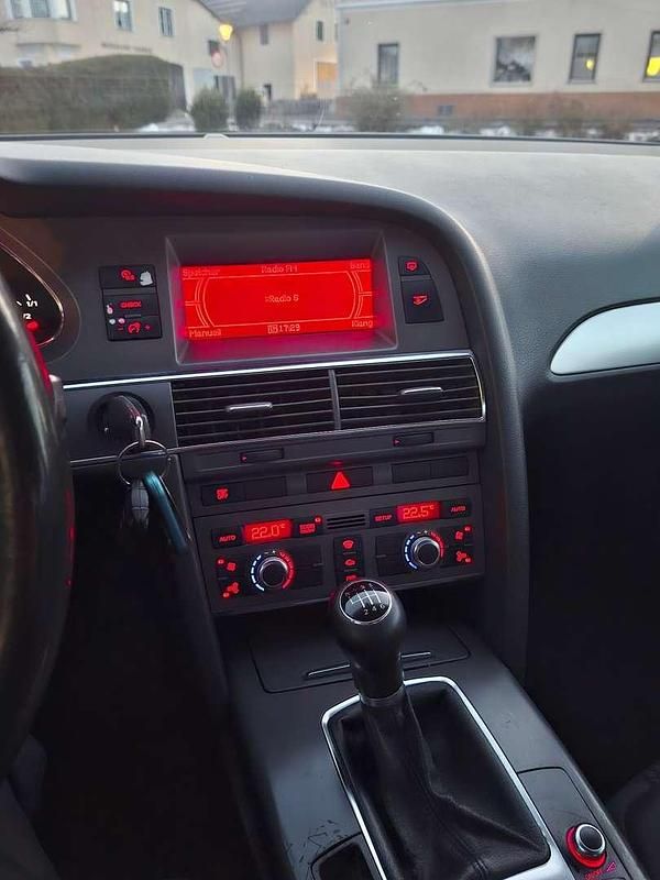 Gebraucht Audi A6 140 PS (102 kW) 2004 Grau Limousine