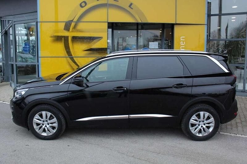 Gebraucht Peugeot 5008 Active 131 PS (96 kW) 2020 Schwarz SUV