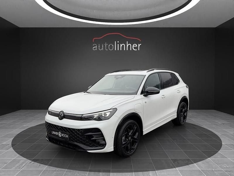 Neu VW Tiguan Sport 204 PS (150 kW) 2025 Weiss  metallicperleffekt SUV