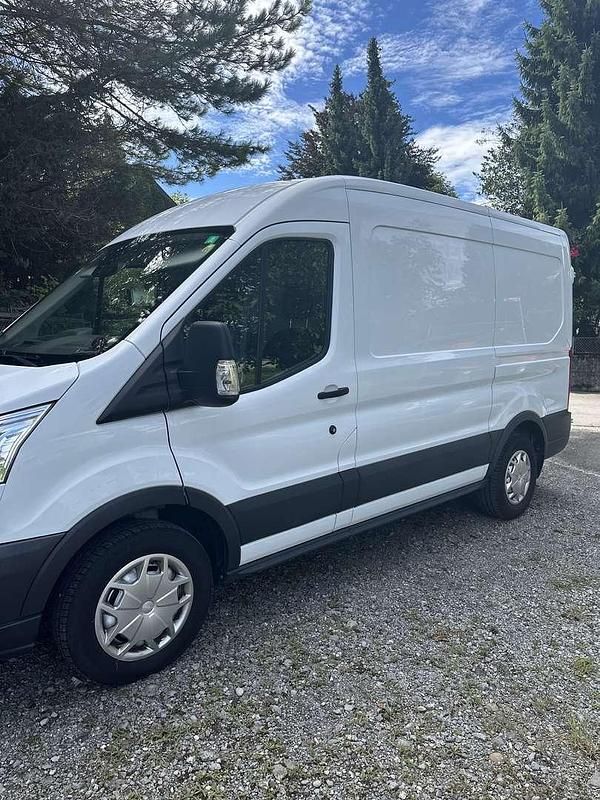 Gebraucht Ford Transit Ambiente 125 PS (91 kW) 2017 Weiß Van / Kleinbus