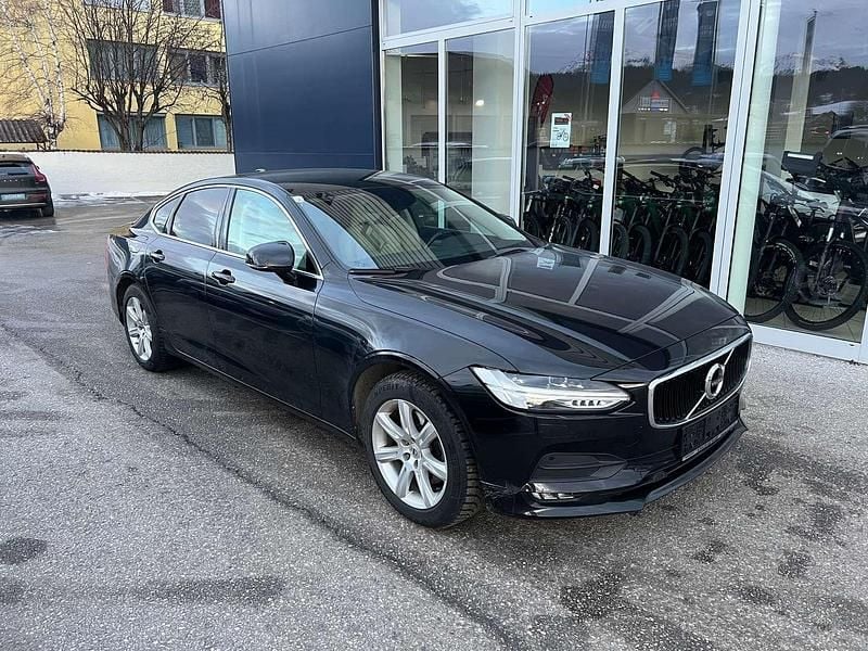 Schwarz Gebraucht 2017 Volvo S90 Momentum Limousine | € 21.490 - Bild 1/4
