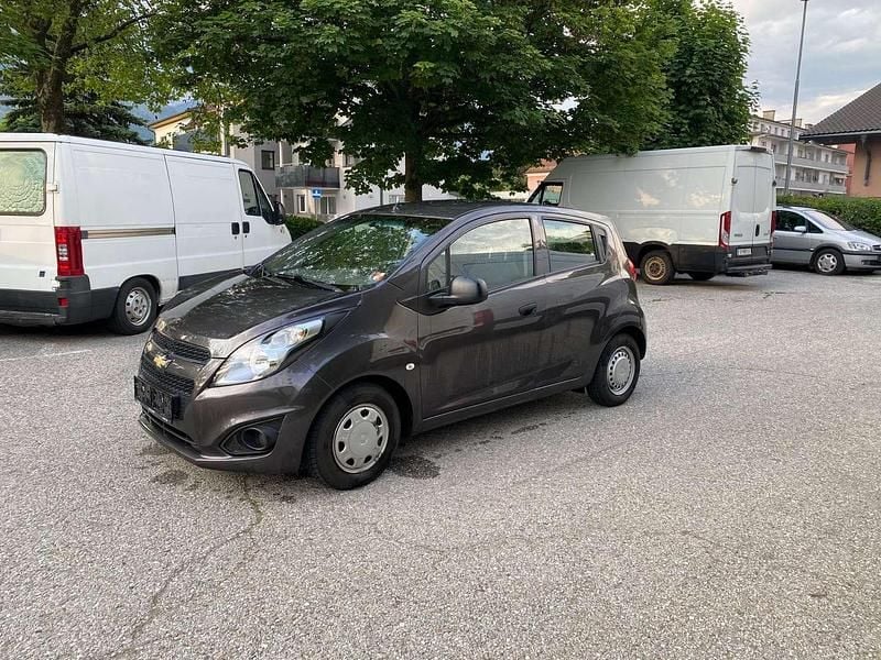 Gebraucht Chevrolet Spark 68 PS (50 kW) 2013 Grau Kleinwagen
