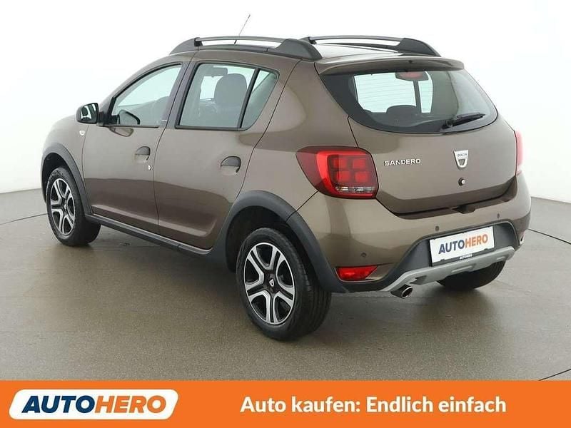 Gebraucht Dacia Sandero Stepway 90 PS (66 kW) 2018 Braun Kleinwagen