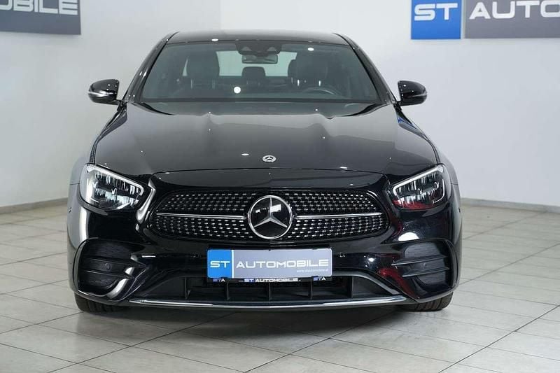 Gebraucht Mercedes E300 AMG line 194 PS (142 kW) 2022 Schwarz Limousine
