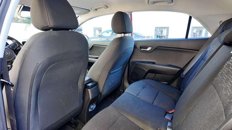 Gebraucht Kia Rio Silver 84 PS (61 kW) 2021 Rot Limousine