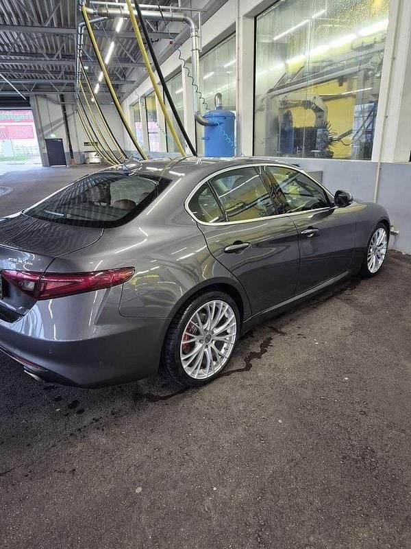 Gebraucht Alfa Romeo Giulia Super 179 PS (131 kW) 2016 Limousine