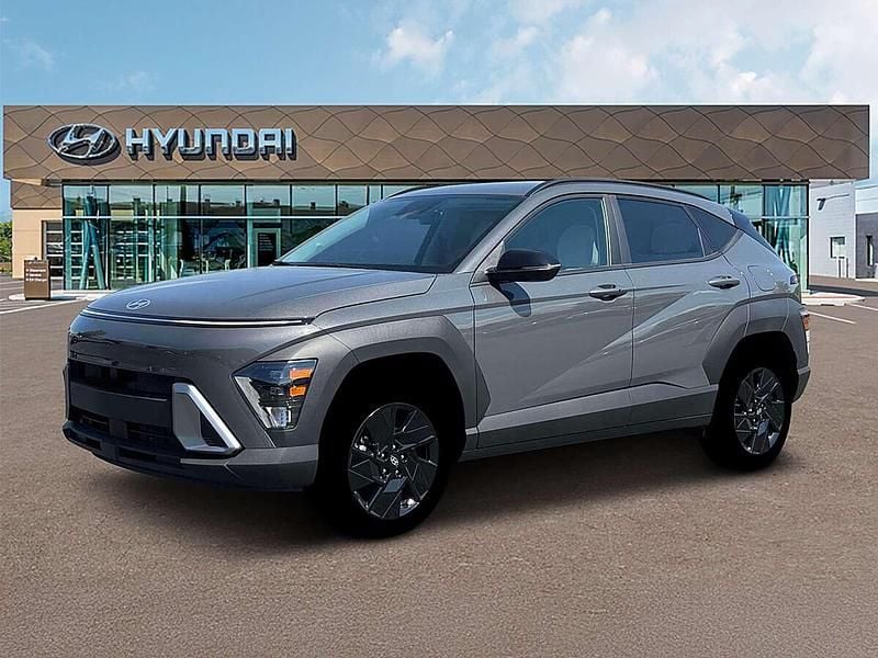Neu Hyundai Kona GO! 170 PS (125 kW) 2025 Silber SUV