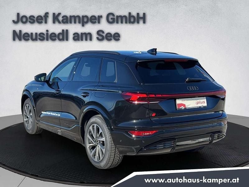 Gebraucht Audi Q6 e-tron Performance 225 kW (306 PS) 2025 Schwarz  metallicperleffektno SUV