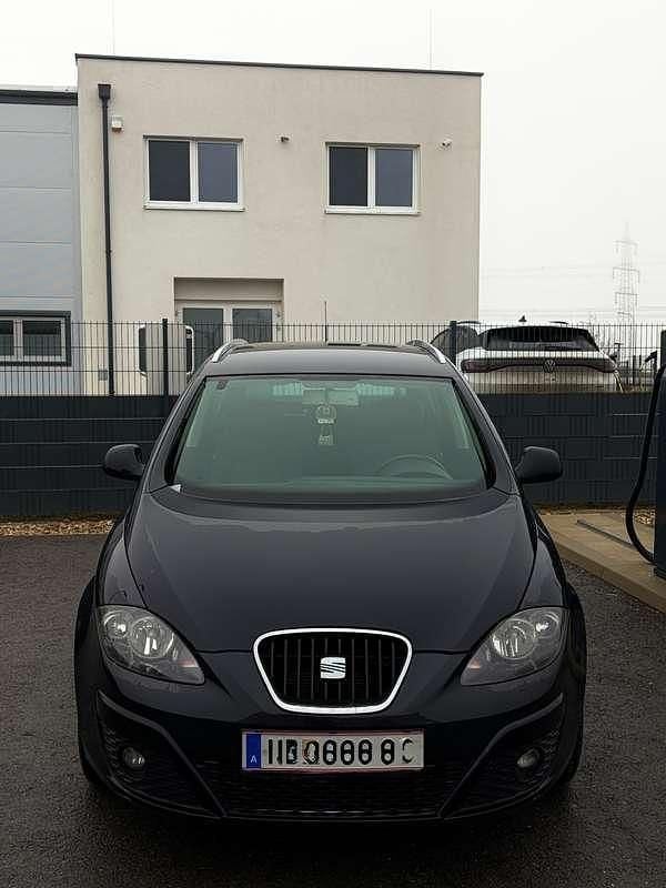 Gebraucht Seat Altea XL Style 105 PS (77 kW) 2010 Van / Kleinbus