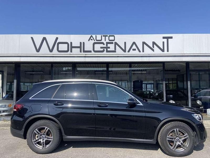 Gebraucht Mercedes GLC200 163 PS (119 kW) 2019 Schwarz SUV