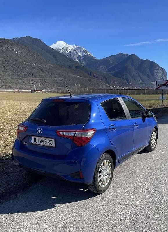 Gebraucht Toyota Yaris 69 PS (50 kW) 2018 Limousine