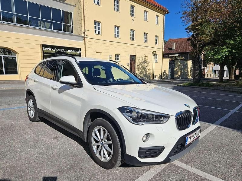 Weiß Gebraucht 2016 BMW X1 Advantage SUV | € 16.000 (Fairer Preis) - Bild 1/4