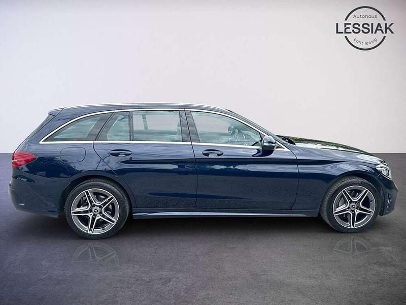 Gebraucht Mercedes 220 AMG 194 PS (142 kW) 2019 Blau Kombi