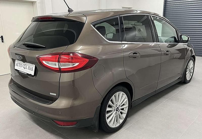 Gebraucht Ford C-MAX Titanium 125 PS (91 kW) 2017 Braun Van / Kleinbus