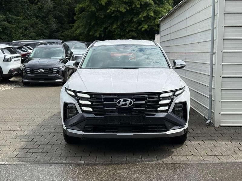 Weiß Neu 2025 Hyundai Tucson SUV | € 31.071 (Superpreis) - Bild 1/4