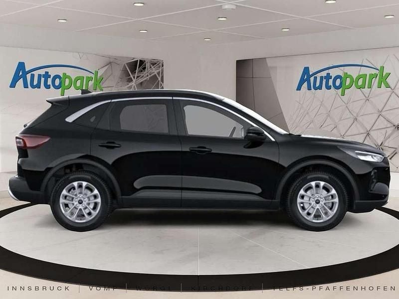 Gebraucht Ford Kuga Titanium 186 PS (136 kW) 2025 Schwarz SUV