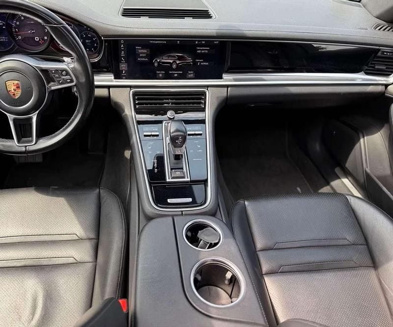 Gebraucht Porsche Panamera 330 PS (242 kW) 2018 Schwarz Limousine