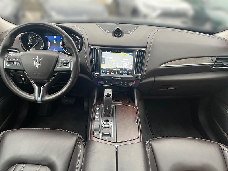 Gebraucht Maserati Levante 275 PS (202 kW) 2018 Blau SUV