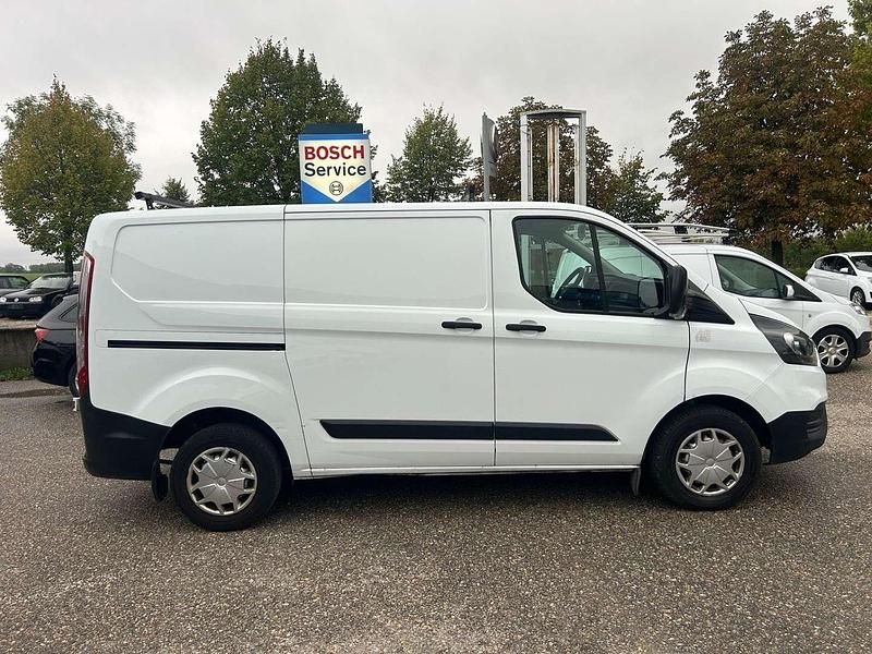 Gebraucht Ford Transit Custom 105 PS (77 kW) 2019 Weiß Van