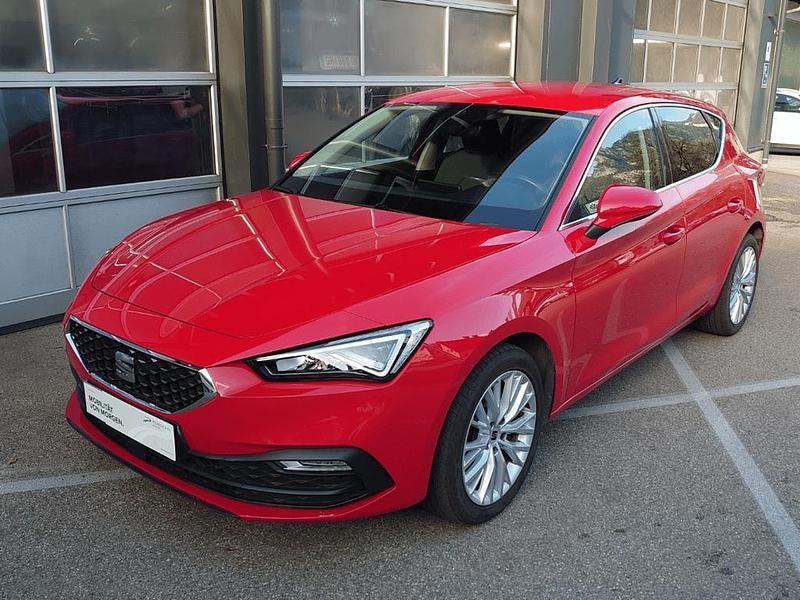 Mittelrot normal Gebraucht 2020 Seat Leon XCELLENCE | € 17.900 (Fairer Preis) - Bild 1/4