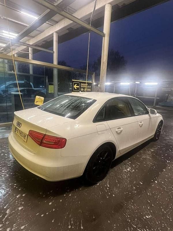 Gebraucht Audi A4 136 PS (100 kW) 2015 Limousine