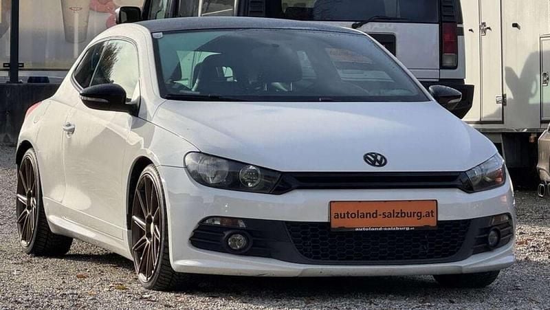 Weiß Gebraucht 2011 VW Scirocco Coupé | € 9.900 - Bild 1/3