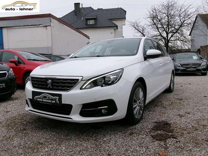 Weiß Gebraucht 2018 Peugeot 308 Allure Kombi | € 9.990 (Fairer Preis) - Bild 1/4