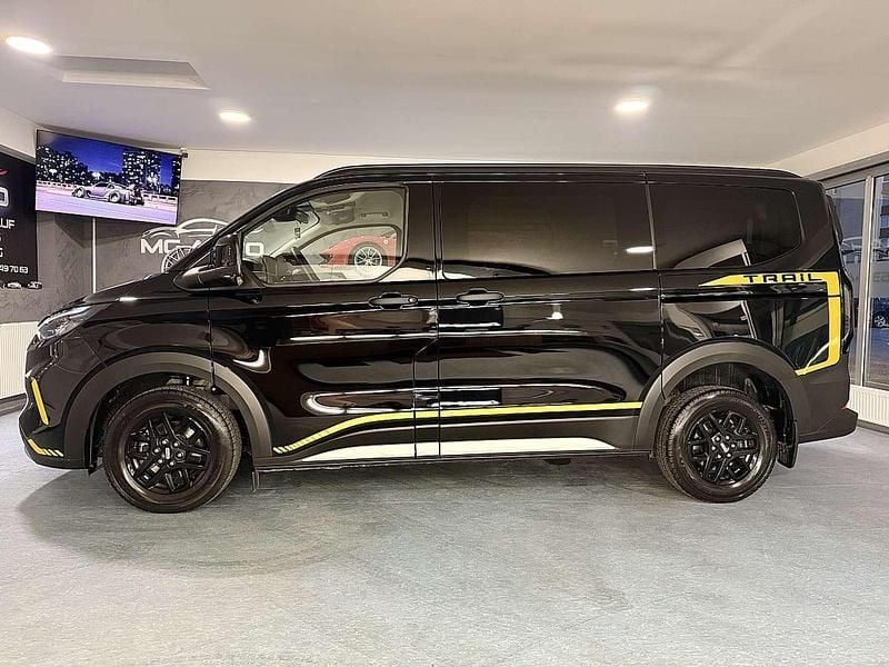 Gebraucht Ford Transit Custom 170 PS (125 kW) 2025 Schwarz Kombi