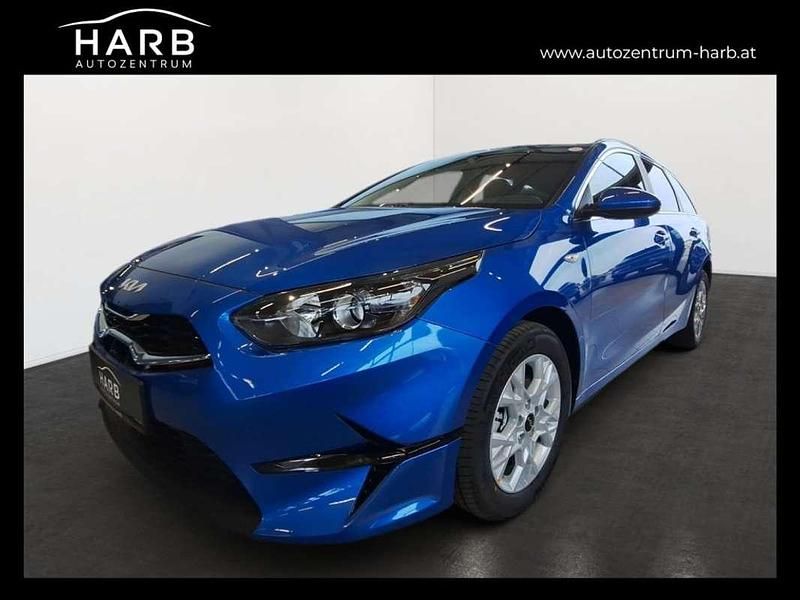 Neu Kia Ceed Sportswagon Silver 101 PS (74 kW) 2025 Blau Kombi