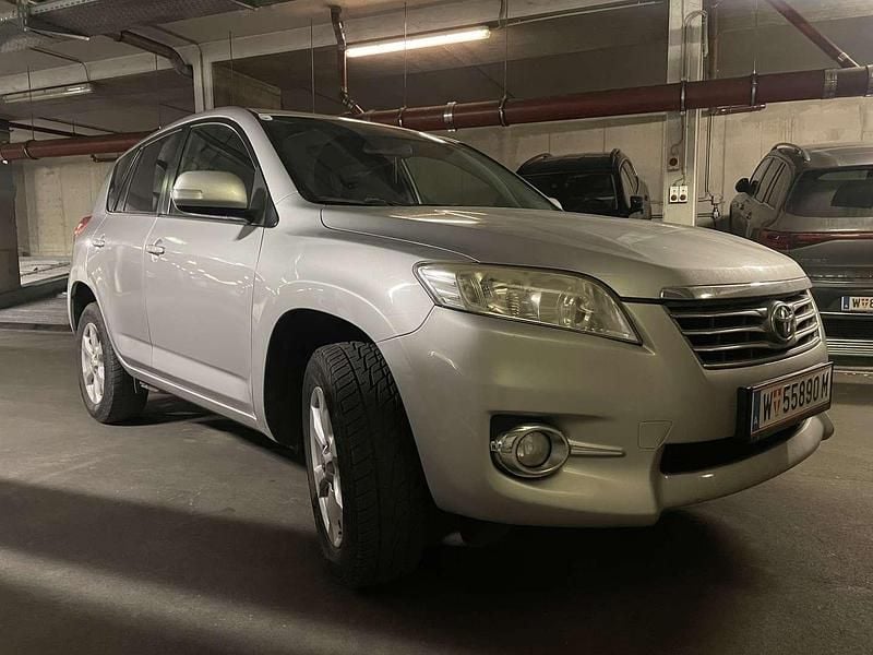 Gebraucht Toyota RAV4 150 PS (110 kW) 2011 Silber SUV