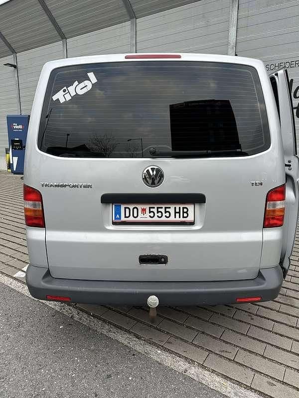 Gebraucht VW T5 105 PS (77 kW) 2005 Grau Van