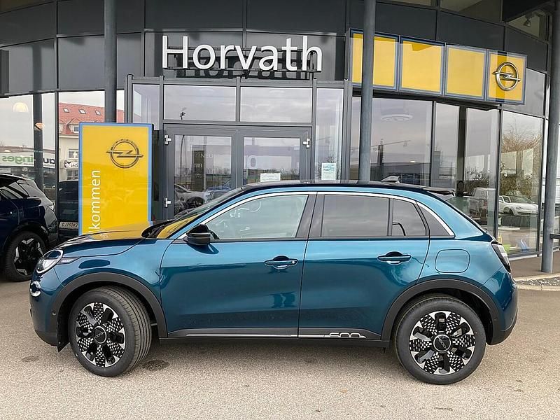 Neu Fiat 600 101 PS (74 kW) 2026 Grün SUV