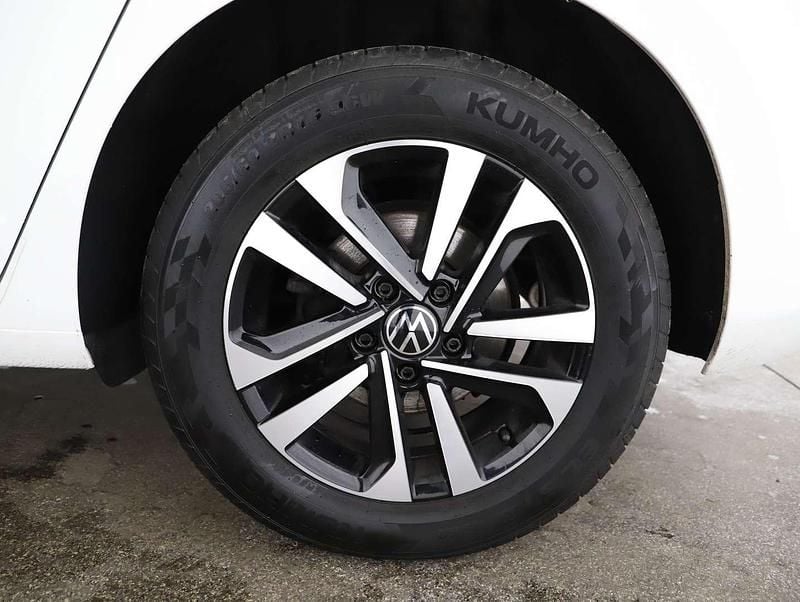 Gebraucht VW Touran Comfortline 150 PS (110 kW) 2020 Weiß Van / Kleinbus