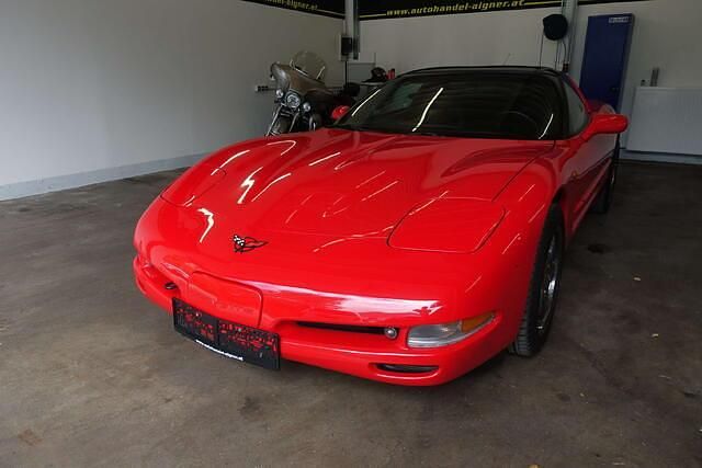 Rot Gebraucht 1998 Chevrolet Corvette Cabrio | € 39.900 - Bild 1/4