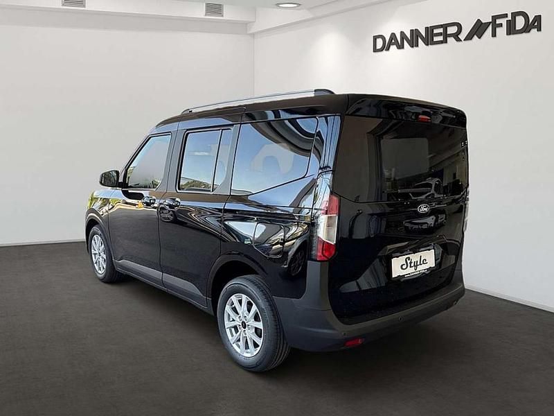 Neu Ford Tourneo Titanium 125 PS (91 kW) 2026 Kombi