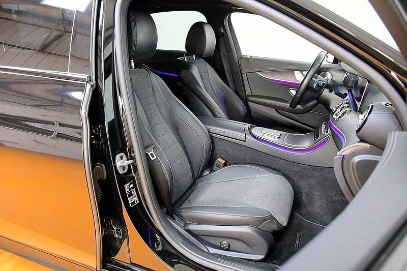Gebraucht Mercedes E300 AMG line 194 PS (142 kW) 2022 Schwarz Limousine