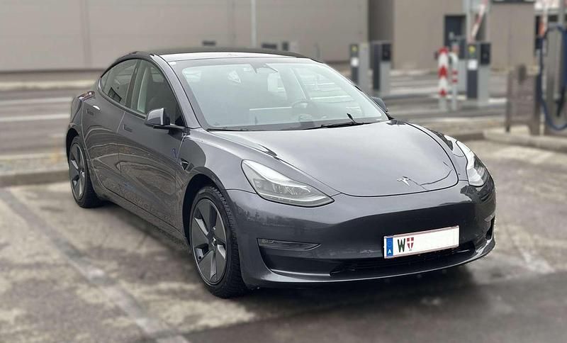 Gebraucht Tesla Model 3 Long Range AWD 350 kW (476 PS) 2022 Weiß Limousine