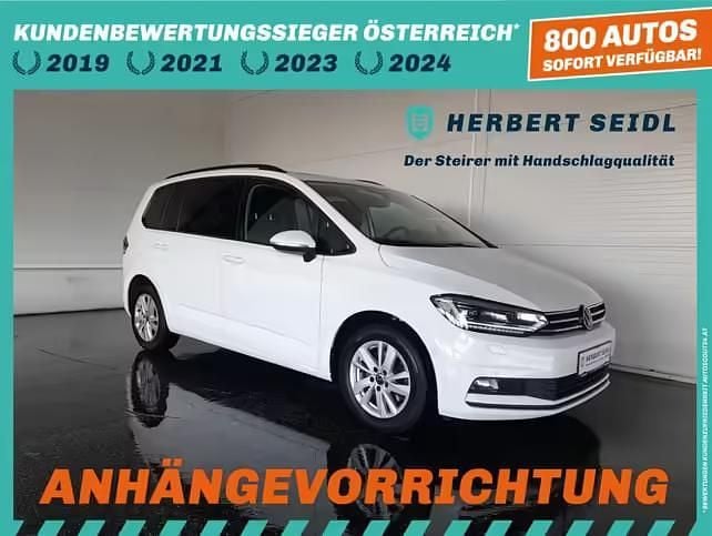 Gebraucht VW Touran 150 PS (110 kW) 2022 Purewhite Van / Kleinbus
