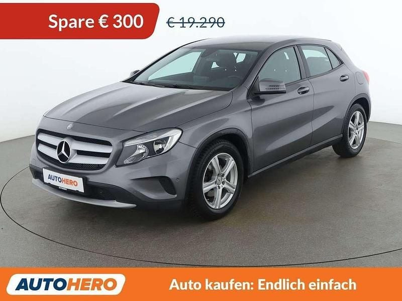 Gebraucht Mercedes GLA180 122 PS (89 kW) 2015 Grau SUV