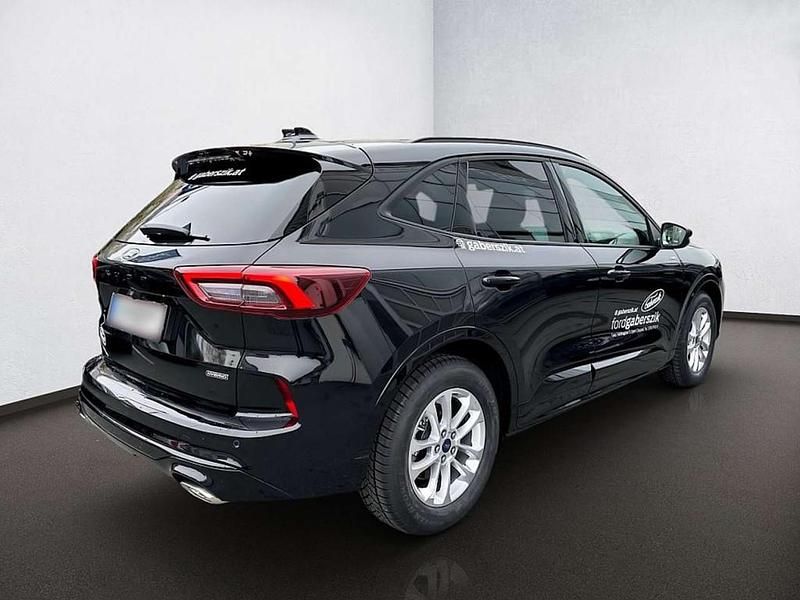 Gebraucht Ford Kuga ST-Line 152 PS (111 kW) 2024 Schwarz SUV